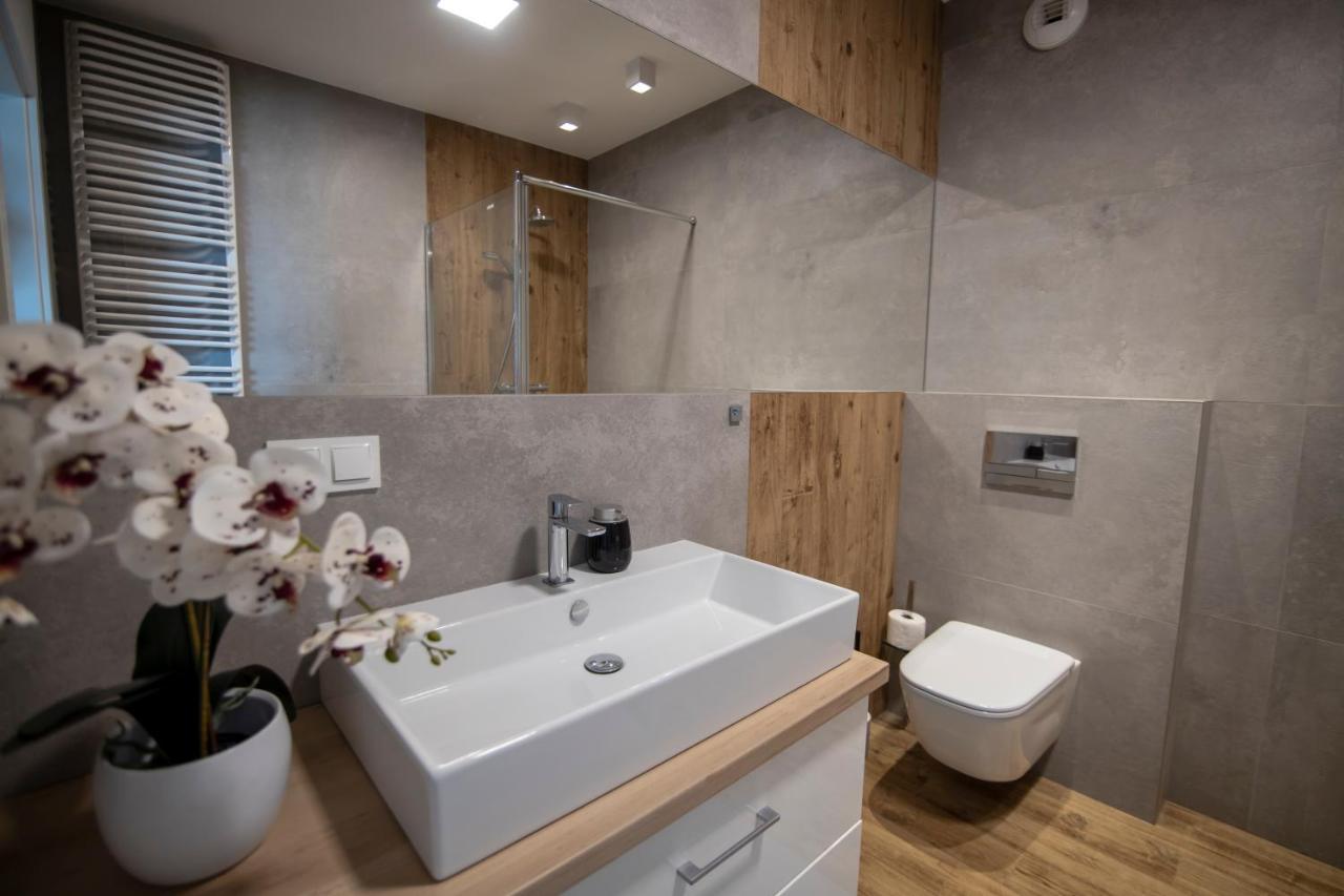 Vip Apartament เชชูฟ ภายนอก รูปภาพ