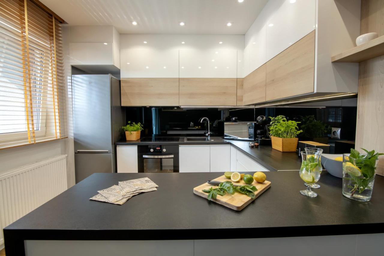Vip Apartament เชชูฟ ภายนอก รูปภาพ