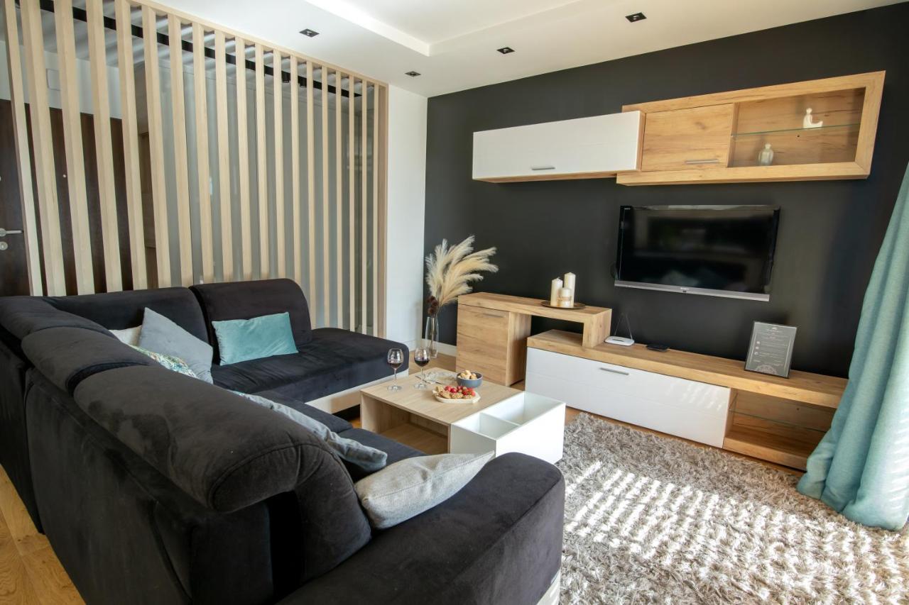 Vip Apartament เชชูฟ ภายนอก รูปภาพ